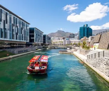 Cape Town: V&A Waterfront Canal Cruise